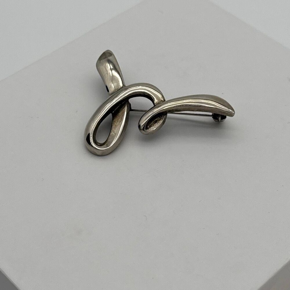 Vintage Silver Tone Abstract Brooch Modernist Ribbon‎ Design Sculptural Pin
